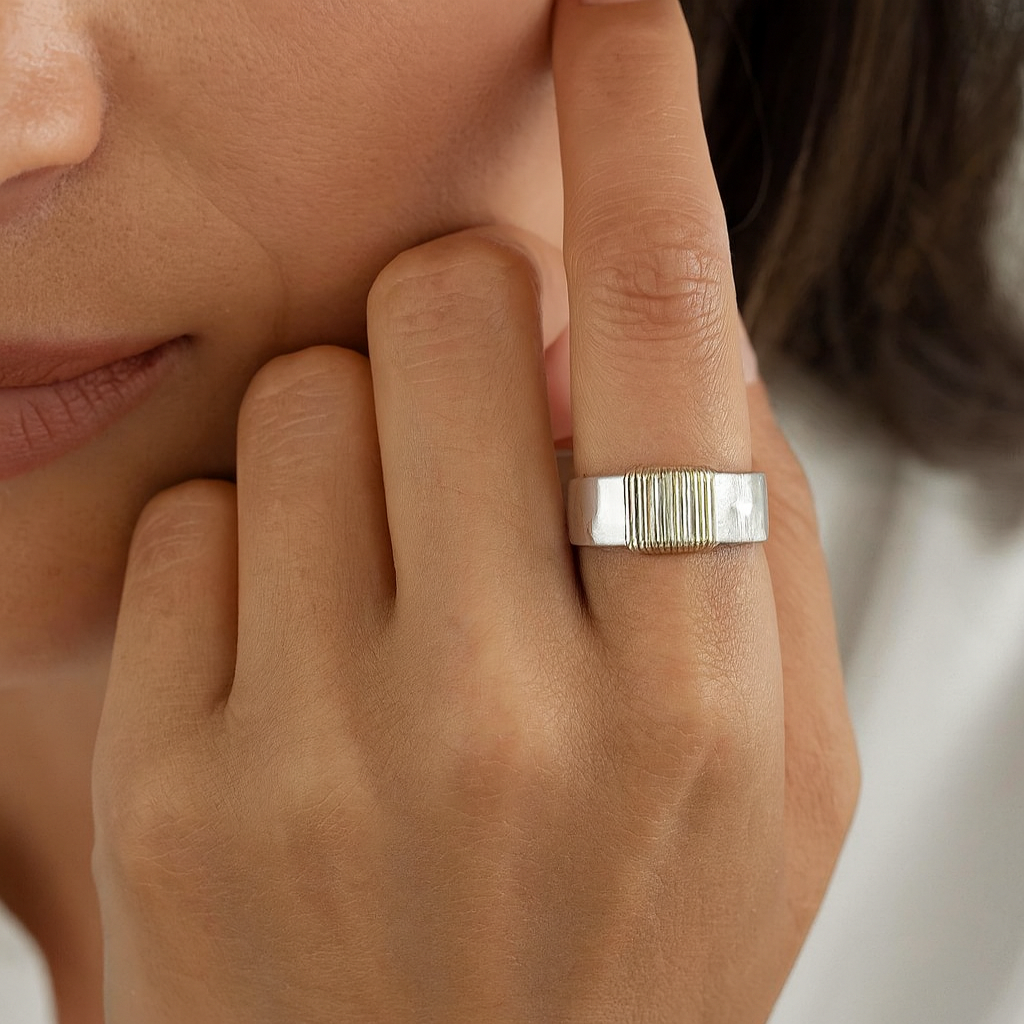 Emilia - Anillo vintage de plata y oro