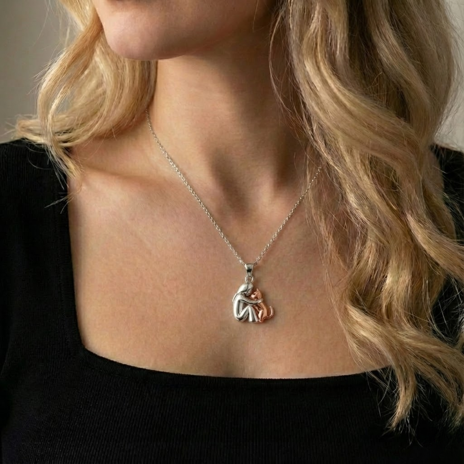 Beth™ | Collar en forma de gato