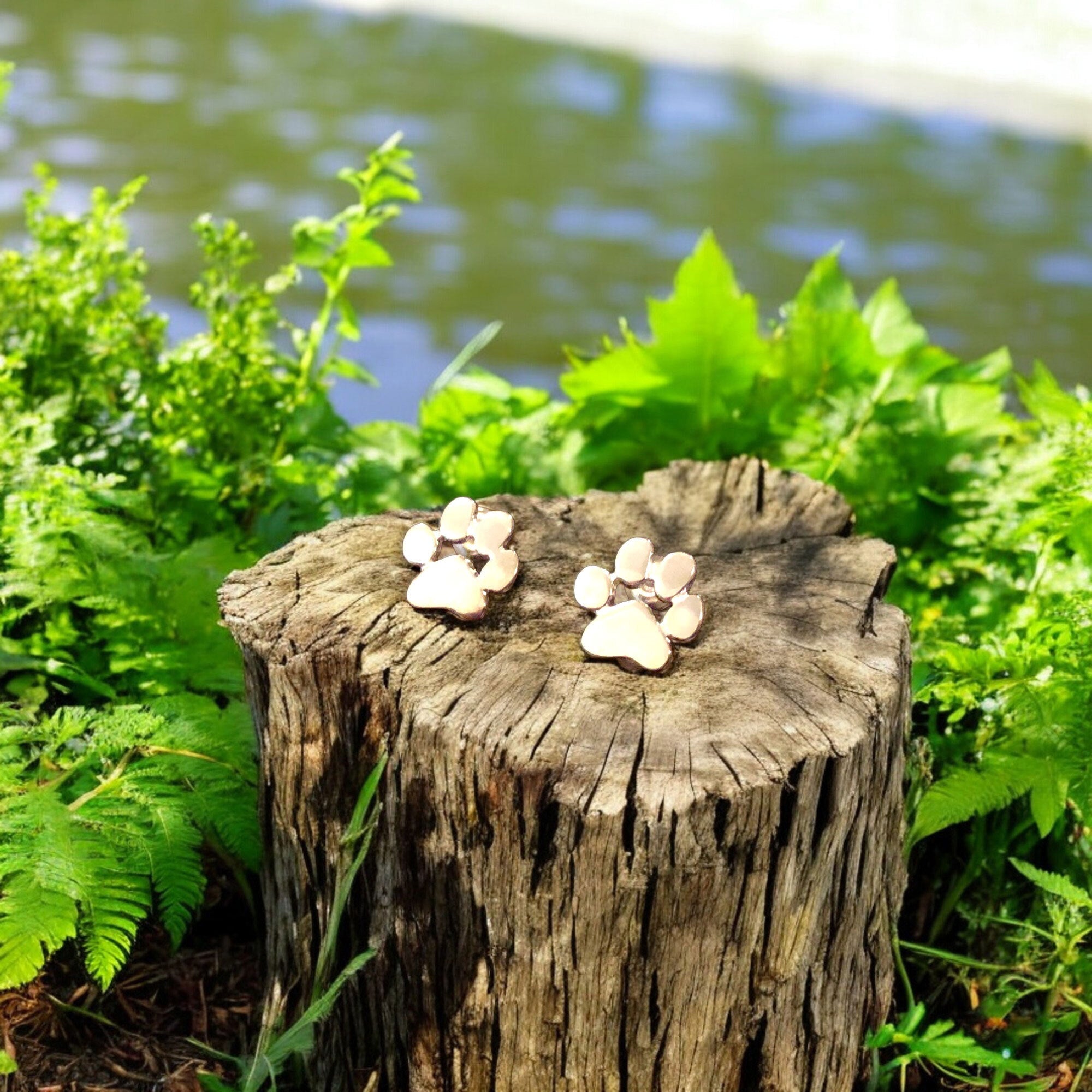 Yamira™ | Pendientes Huella Hipoalergénicos