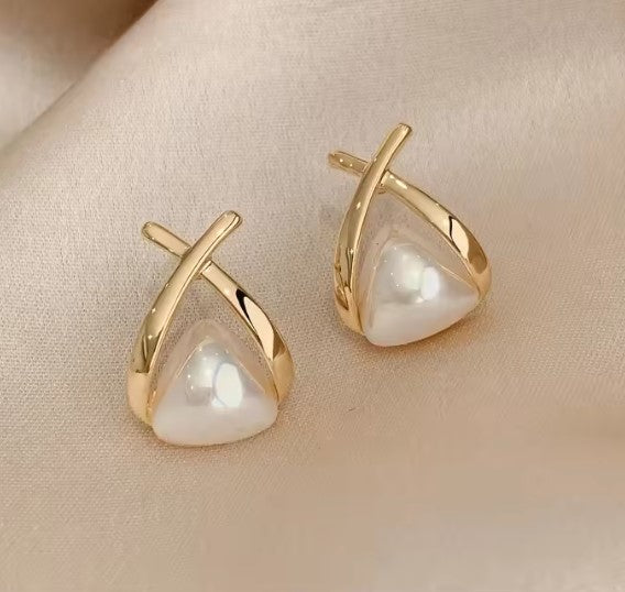 Saelis | Pendientes Vintage de Gota con Perla en Forma de Cruz y Triángulo